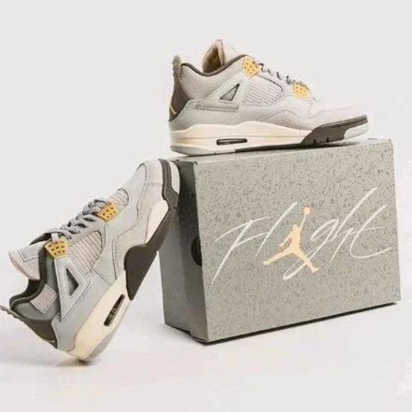 Jordan 4 Retro SE Craft Photon Dust - Unworn & Flawless! 💎 - Picture 2 of 2